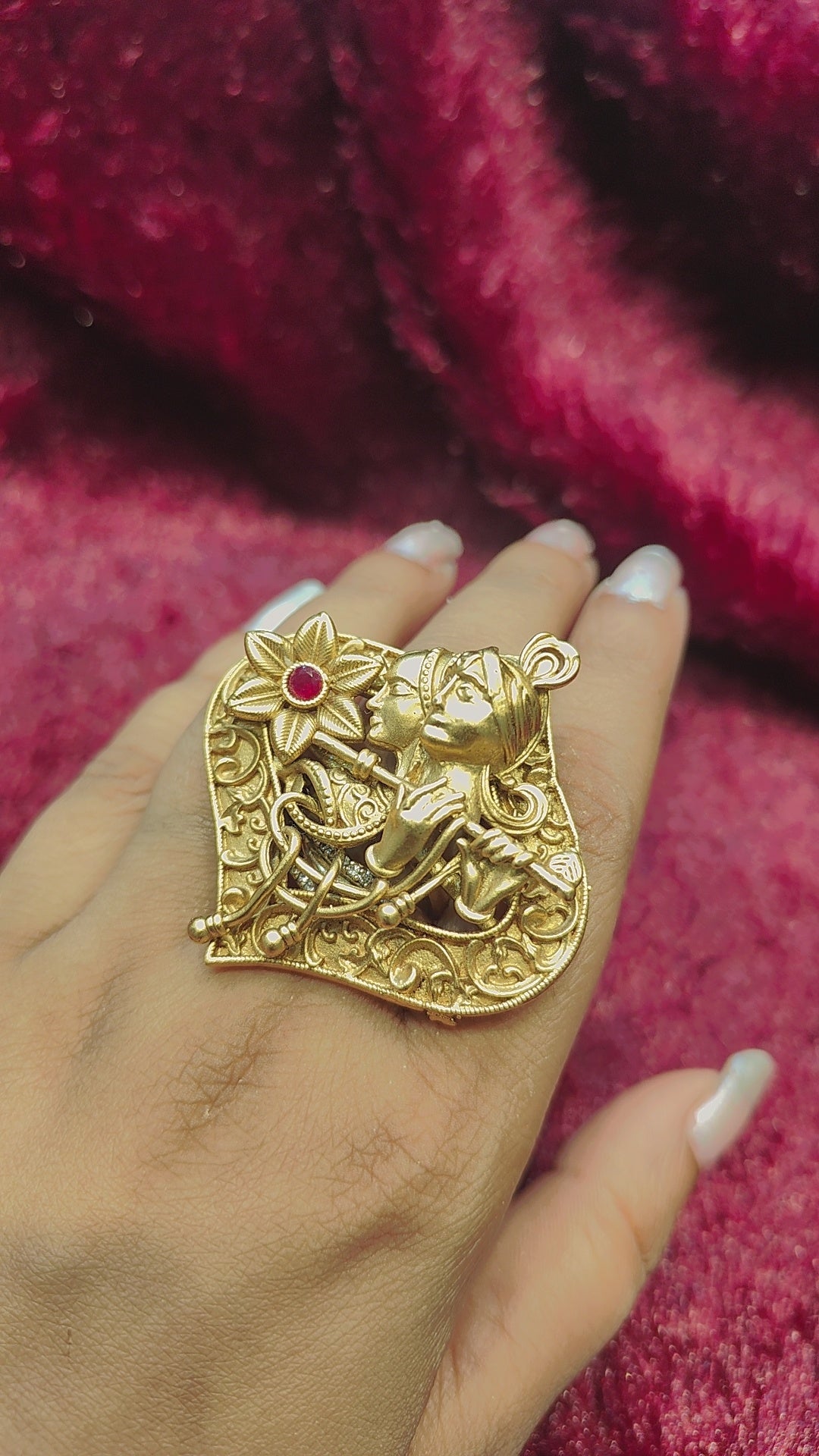 Radhakrishn Ring