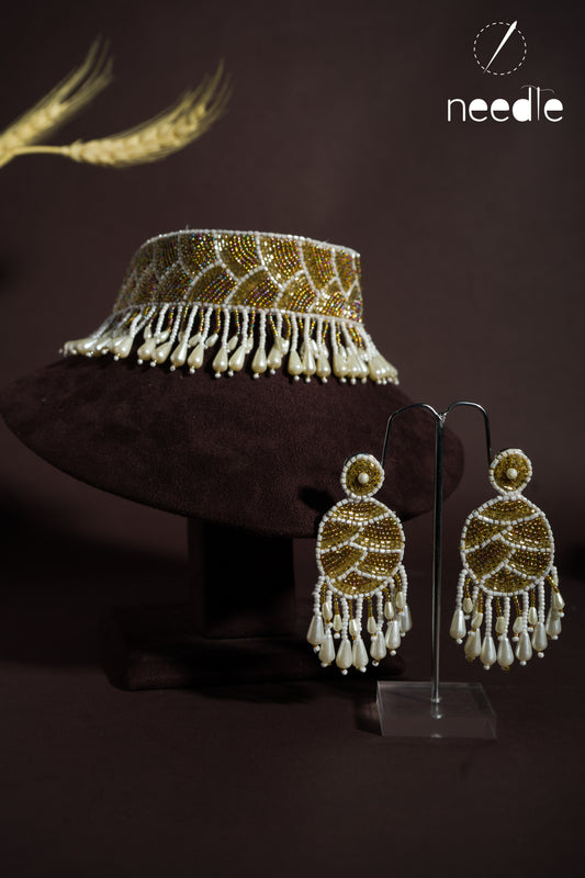 Golden Sparkle choker set