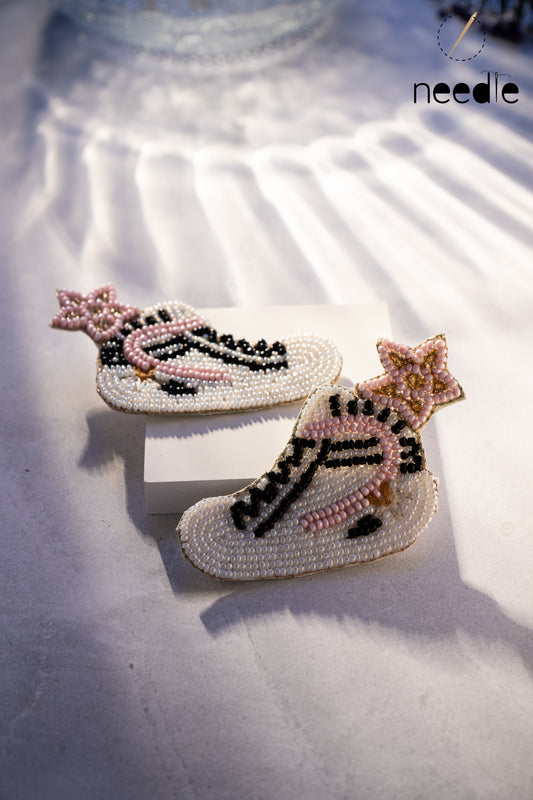 Sneakers earring