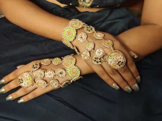 Dani Three Line HathPhool