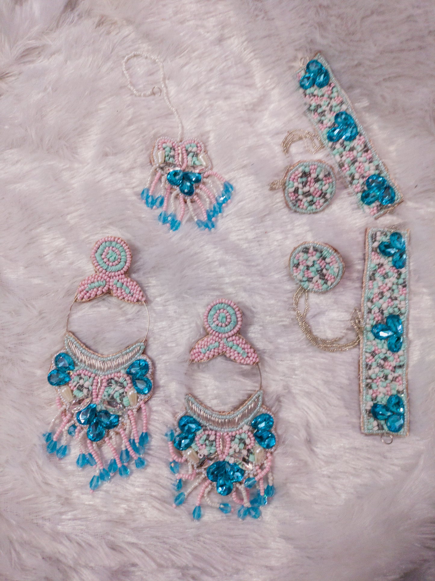 Yashi Collection