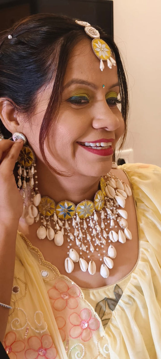 Shell and Mirror Collection